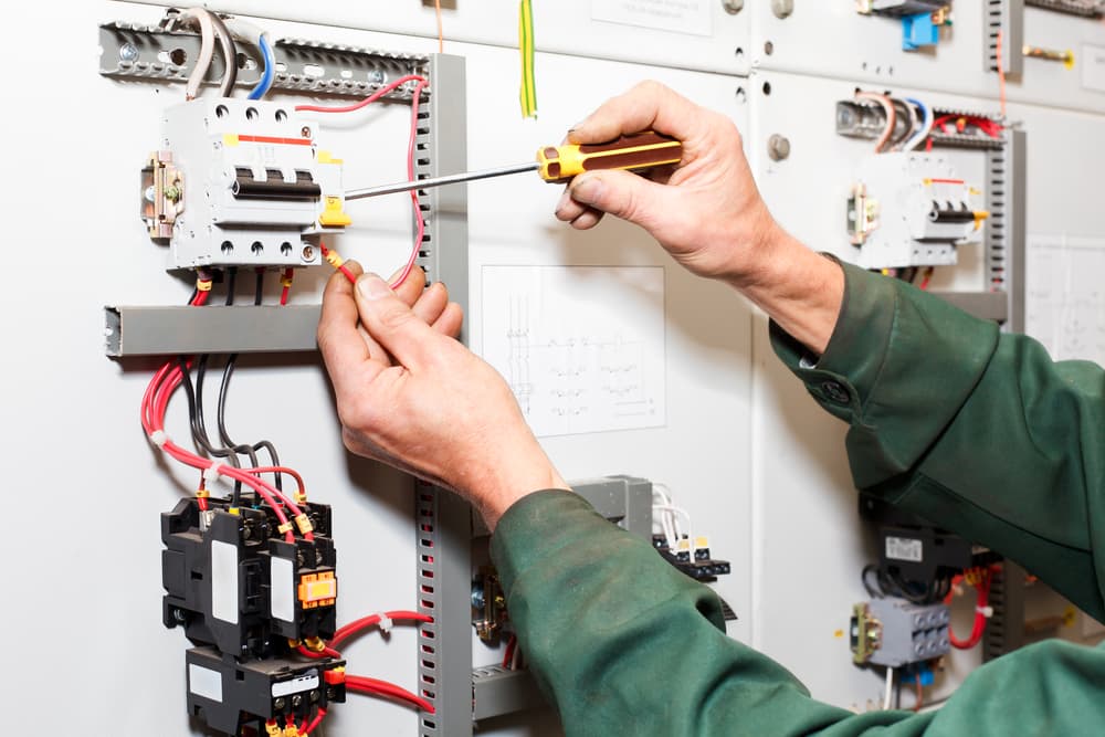 electrician hands working